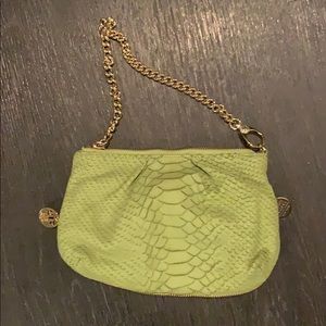 Henri bendel wristlet